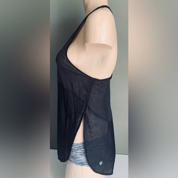 Lululemon Twist And Train Tank Side Slits - Picture 2 of 7